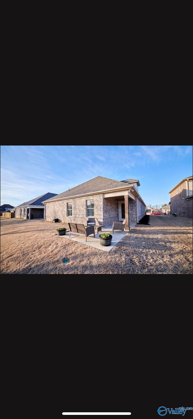 Building Photo - 2525 Celia Ct