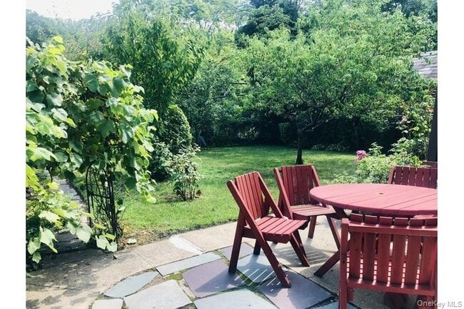 Building Photo - 82-19 Utopia Pkwy