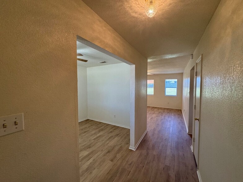 Building Photo - 4600 Greyhound Dr