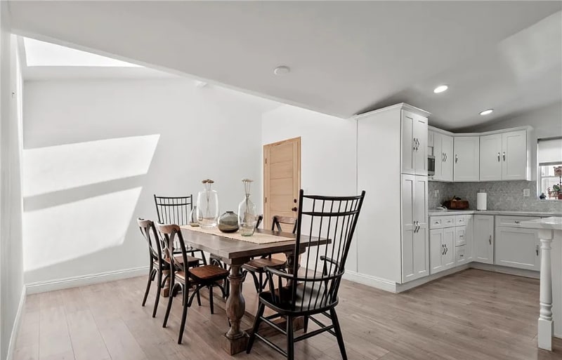 Building Photo - 201 Hanover Dr