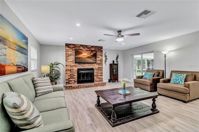 Building Photo - 1923 Mabbette St