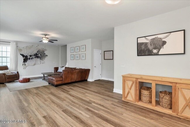 Building Photo - 712 Burley Oak Dr