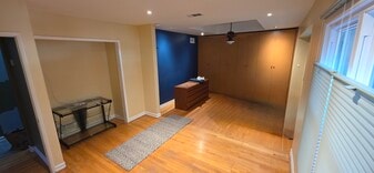 Building Photo - 1301 Lynngrove Dr