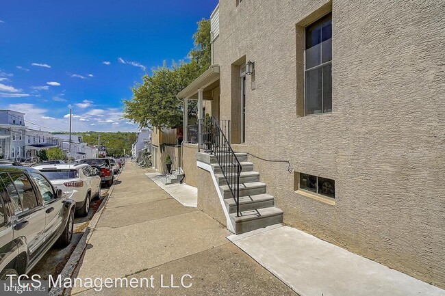 Building Photo - 5 br, 4.5 bath House - 4136 Manayunk Avenue,