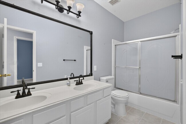 Building Photo - 26 Millport Dr