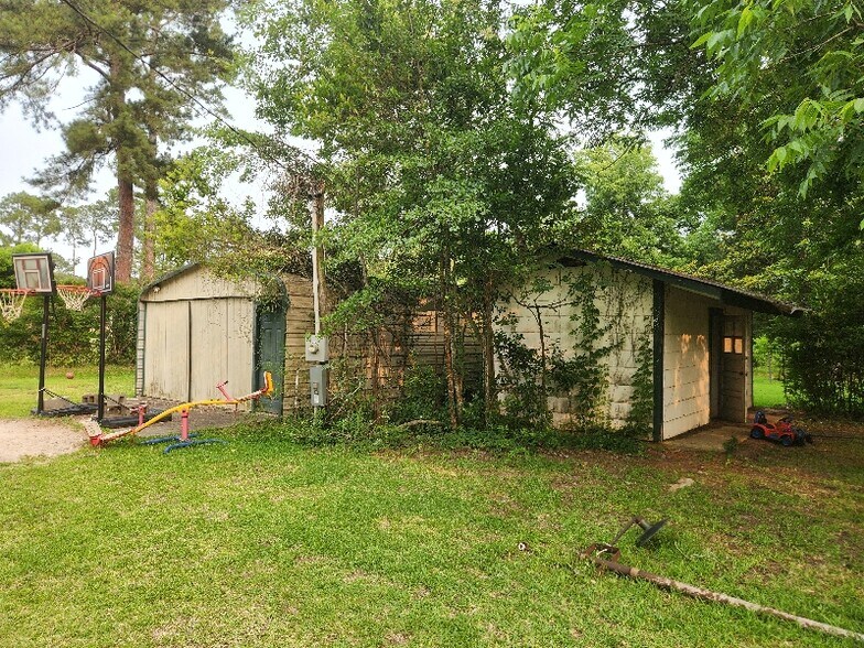 Building Photo - 440 Cinderella Ln SE