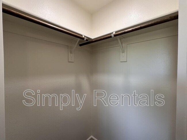 Building Photo - 11015 I-30 Frontage Rd