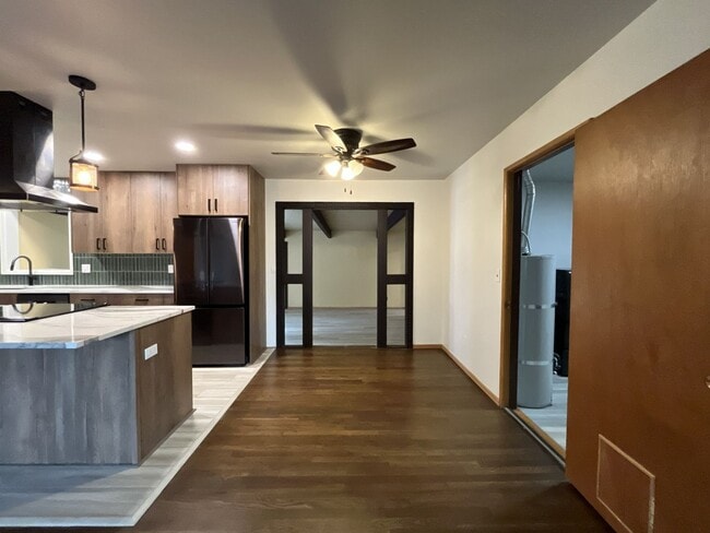 Building Photo - Beautiful 3-Bedroom West Linn Home with Bonus Room, Updated Kitchen and Large Fenced Yard