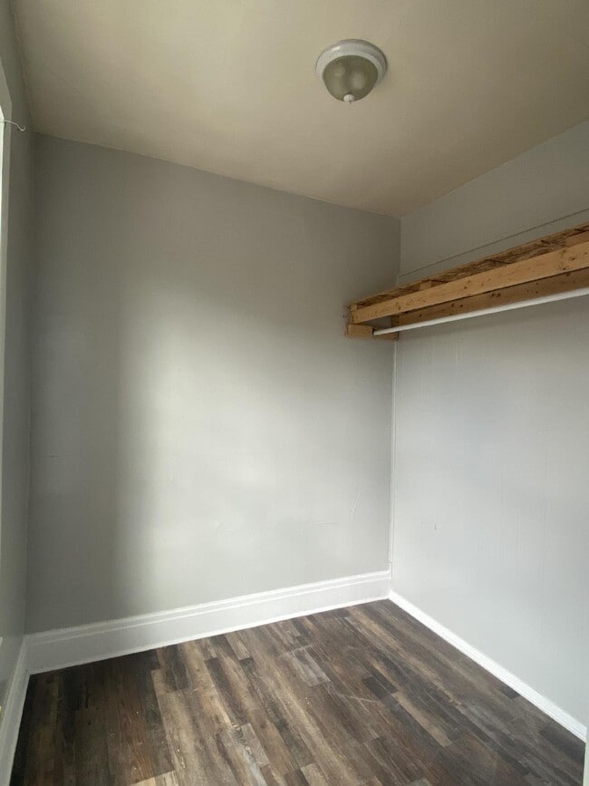 Building Photo - 5 Hill St