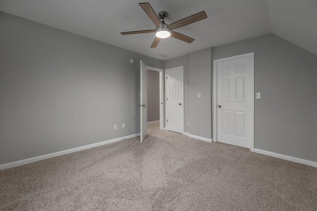 Building Photo - 242 Elkhorn Meadows Dr
