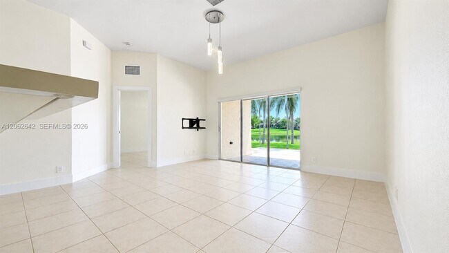 Building Photo - 4310 Diamond Way