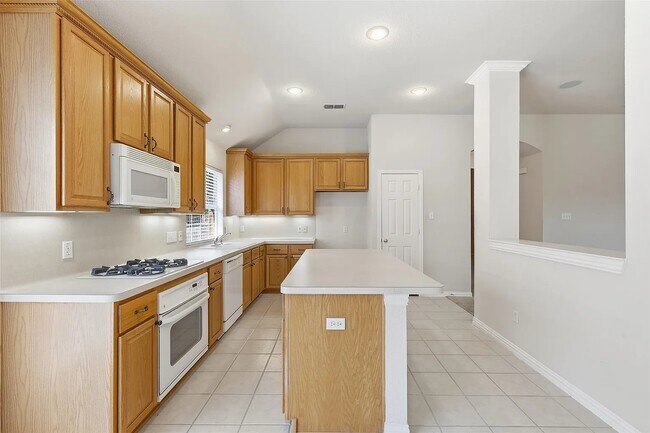 Building Photo - 2718 Serena Ct