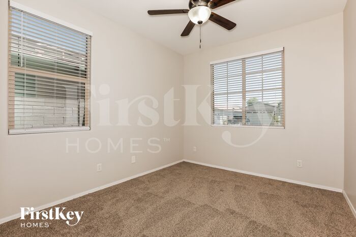 Building Photo - 1732 W Desert Spring Way