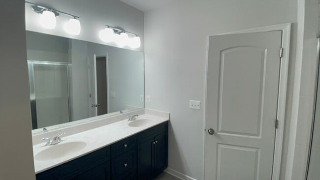 Building Photo - 5903 Laurel Bed Ln