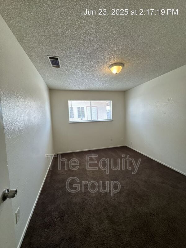 Building Photo - 2115 W Inyo Ave