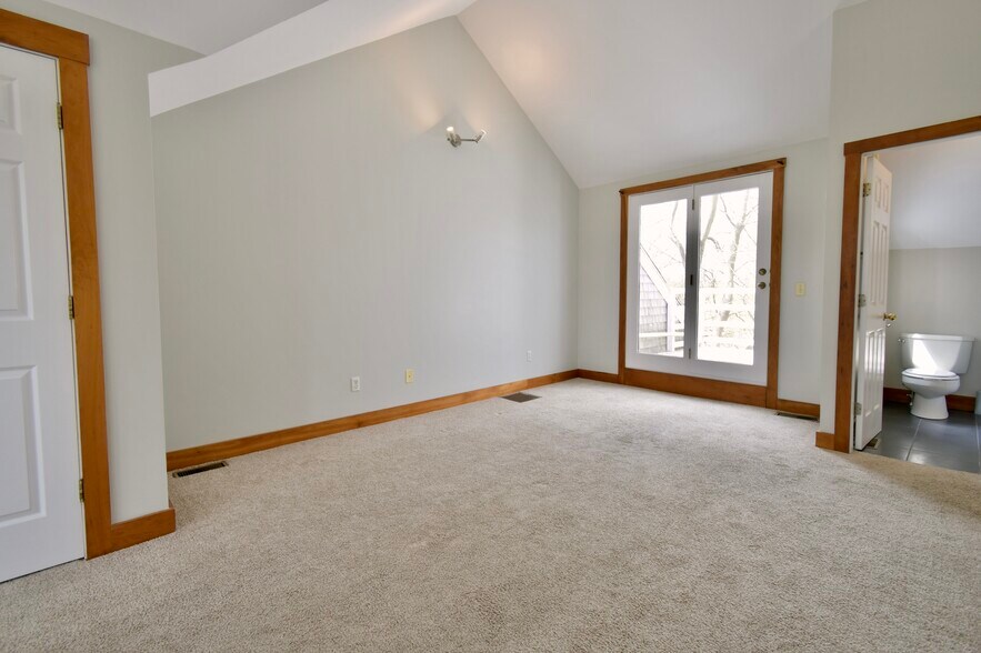 Building Photo - 39E Bellis Cir