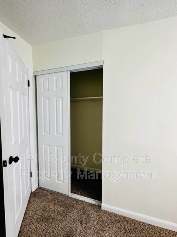 Building Photo - 6004 Marsha Dr