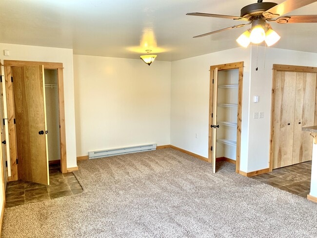 Building Photo - 1234 Phoenix Ave