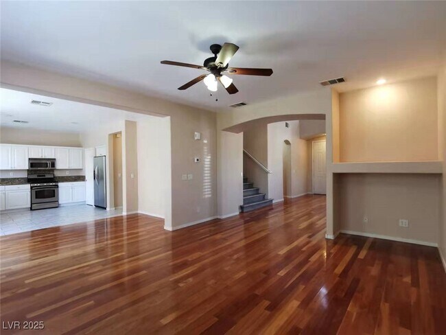 Building Photo - 9964 Canyon Peak Dr