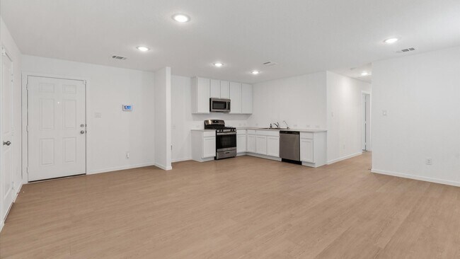 Building Photo - ESPADA SUBD