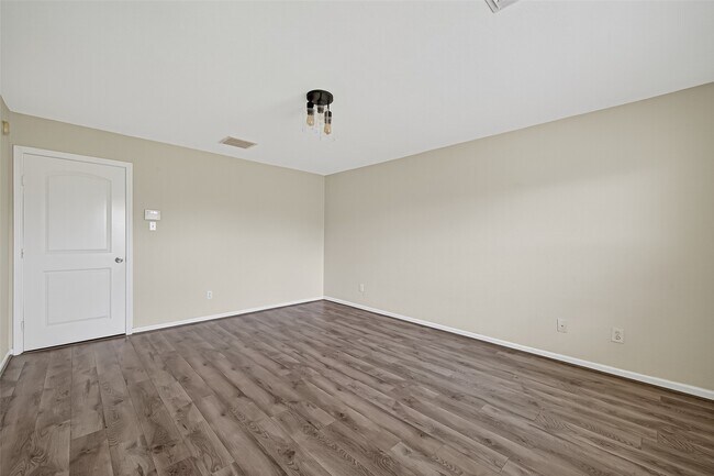 Building Photo - 7242 Autumn Bluff Ln