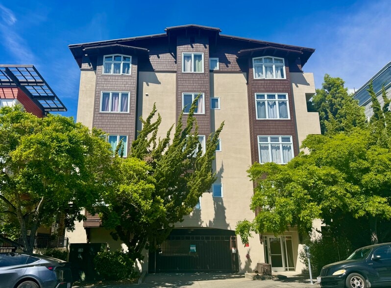 Top Floor Unit - 2029 Channing Way