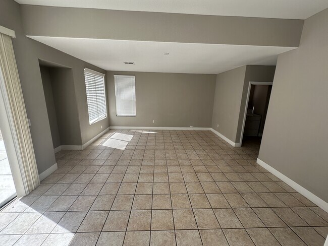 Building Photo - 293 Sea Rim Ave