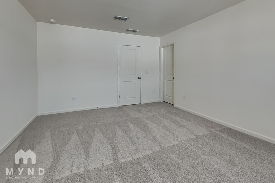 Building Photo - 3042 Fulong Dr