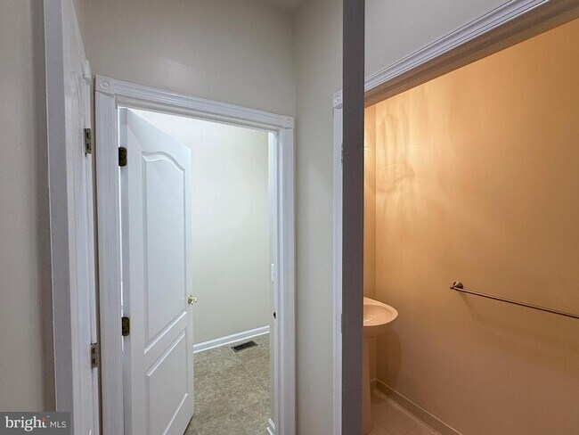 Building Photo - 5624 Arrowfield Terrace