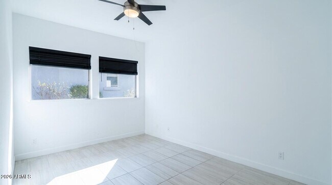 Building Photo - 20726 W Colter St