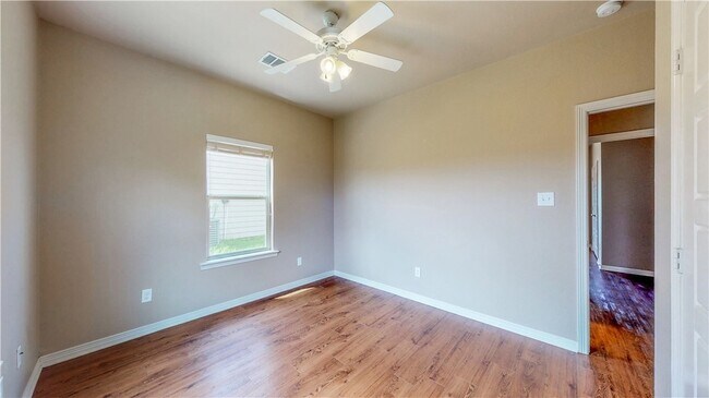 Building Photo - 6902 Appomattox Dr