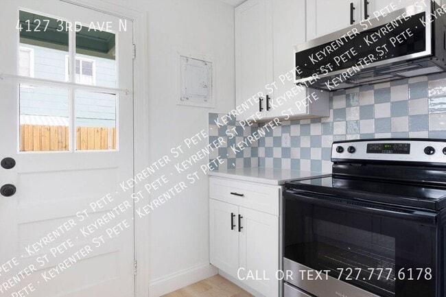 Building Photo - 4127 3rd Ave N