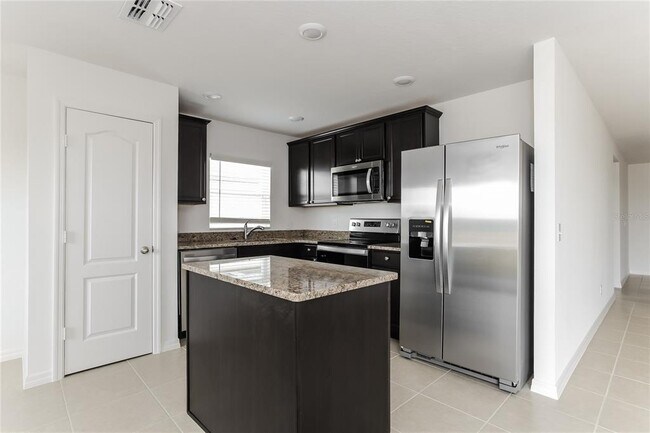 Building Photo - 1724 Canaan Lp