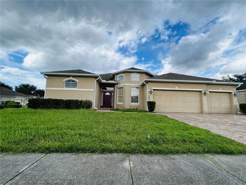 Building Photo - 1642 Chandelle Ln