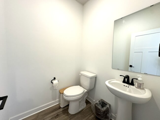 Building Photo - 22525 Wood Ln