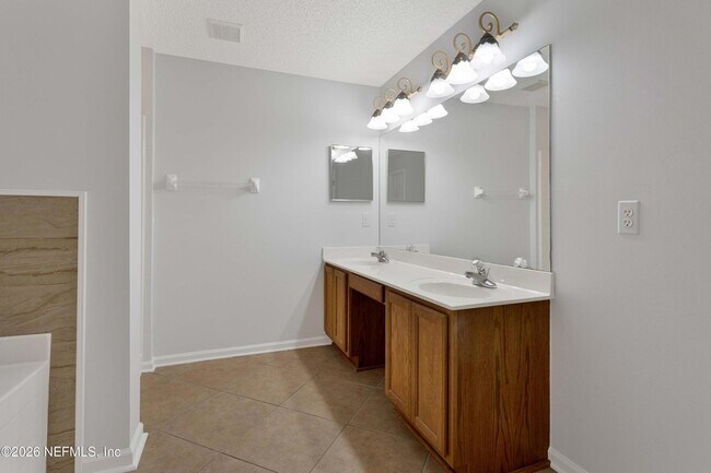 Building Photo - 1410 Runes Ct