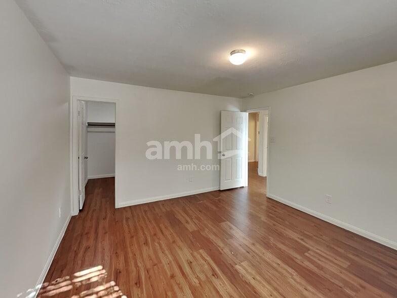 Building Photo - 21426 Partha Way