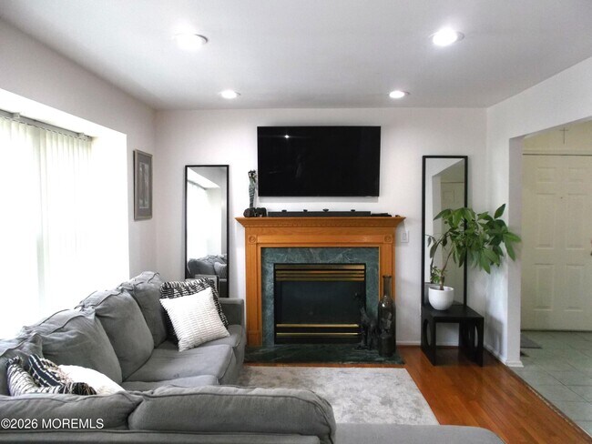 Building Photo - 1301 Coventry Way