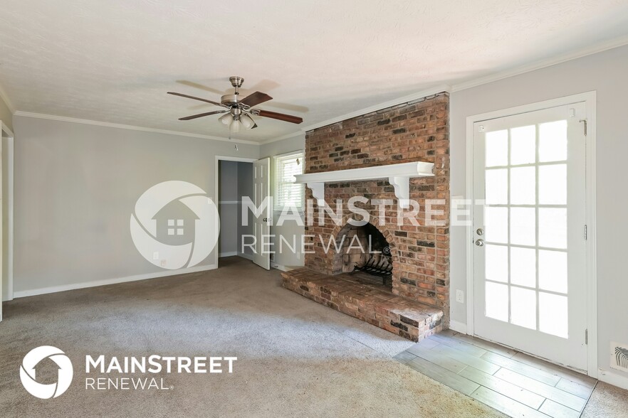 Building Photo - 2855 Hickory Cir