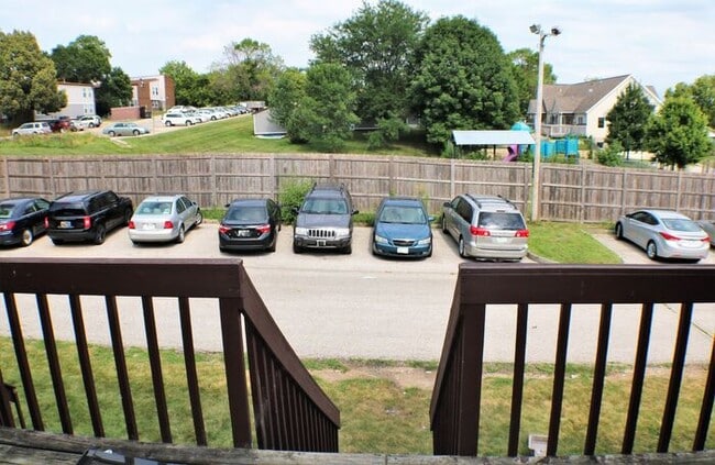 Building Photo - $1,375 | 3 Bedroom, 2.5 Bathroom Town Home...