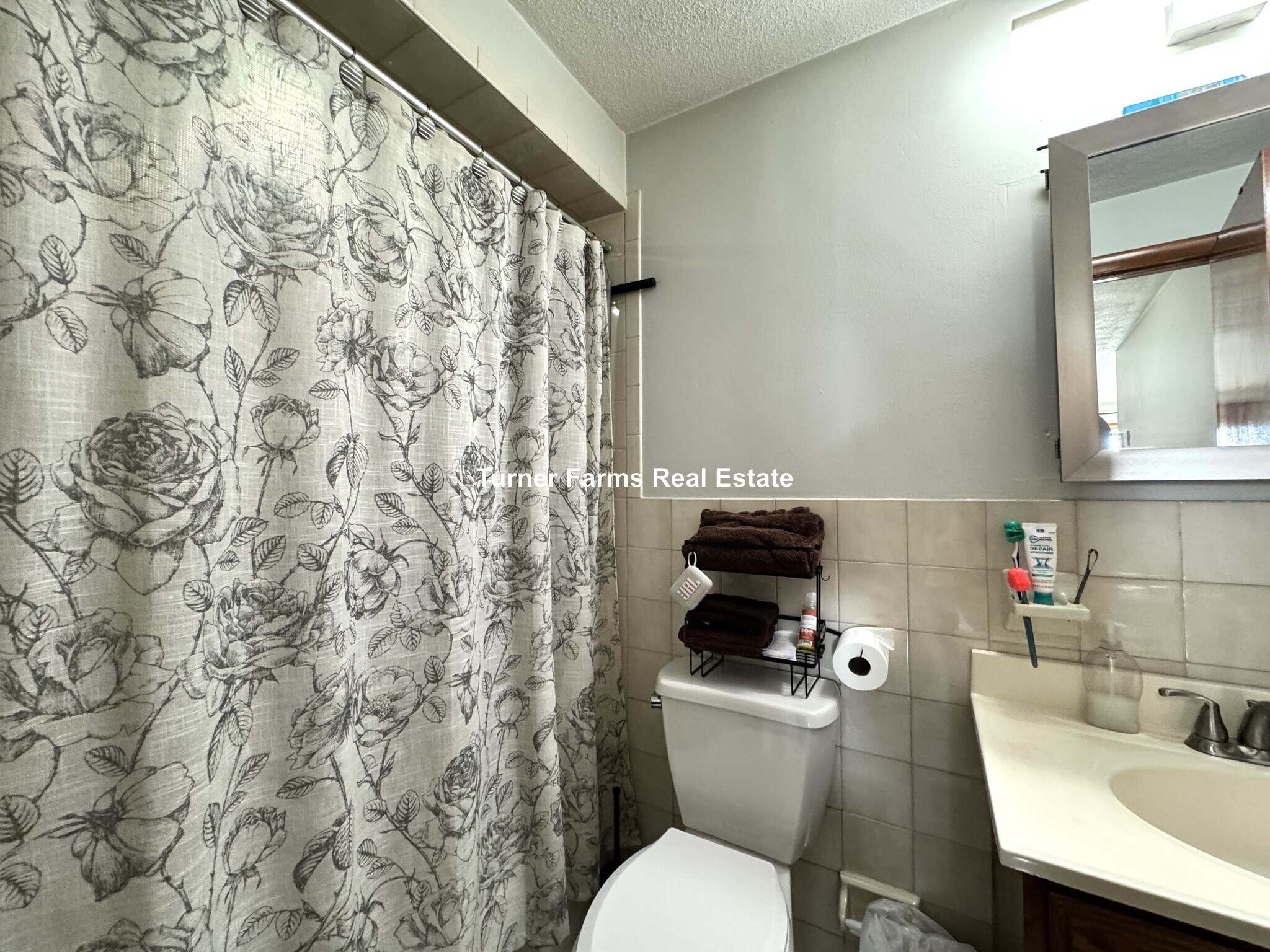 Building Photo - 10 Garfield Ave