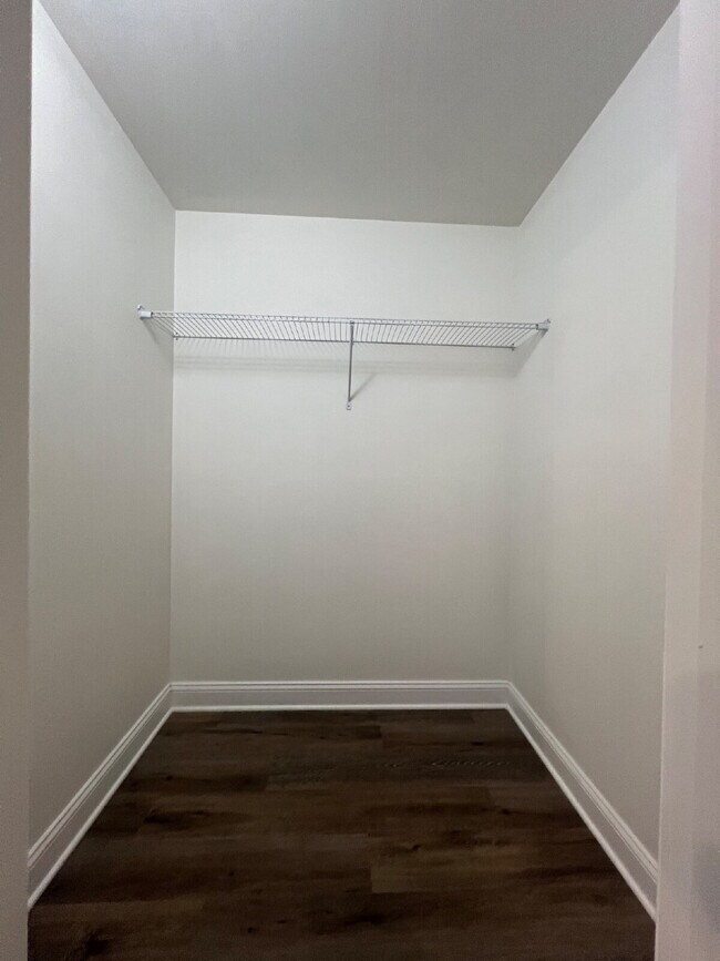 Building Photo - 3409 Dailey Rd