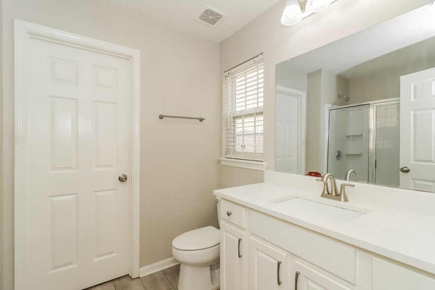 Building Photo - 236 Arrowhead Dr