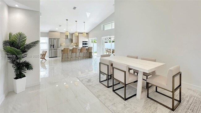 Building Photo - 600 Stanton Dr