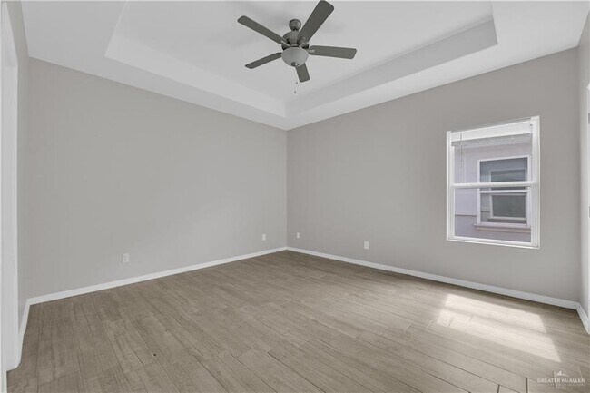 Building Photo - 12 N Winona Dr