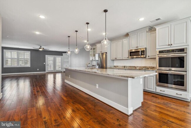 Building Photo - 20538 Milbridge Ter