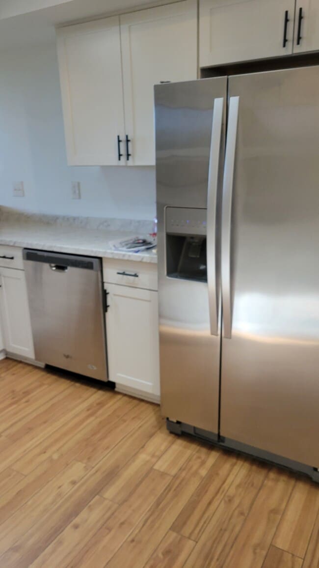 Building Photo - 3226 Brookline Rd