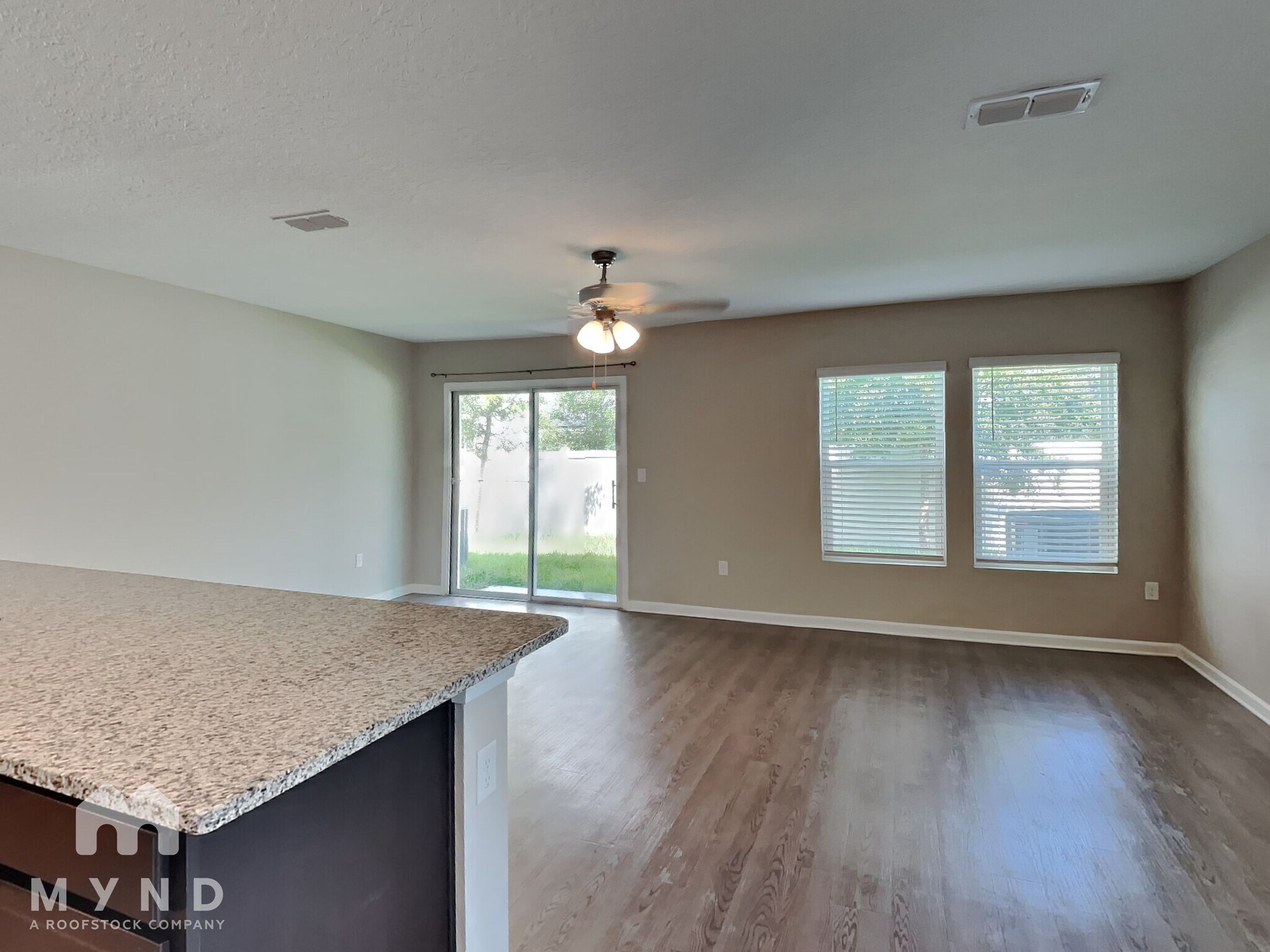 Building Photo - 752 Henley Ct