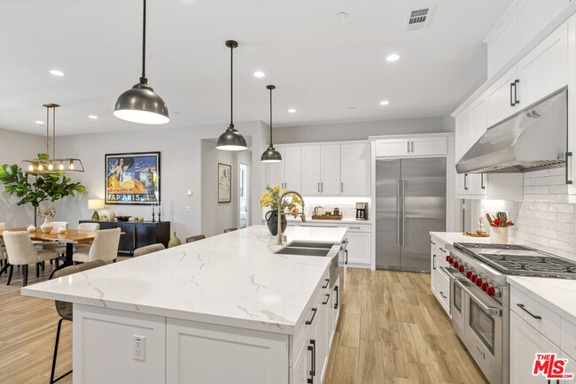 Building Photo - 75323 Mansfield Dr