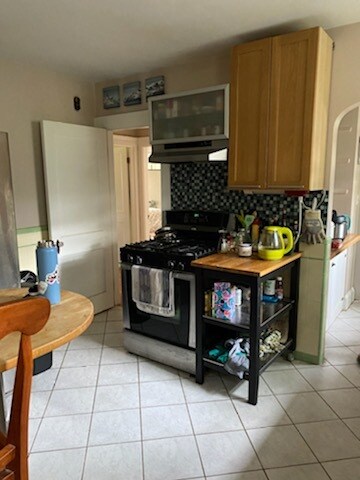 Kitchen - 31 Greycliff Rd